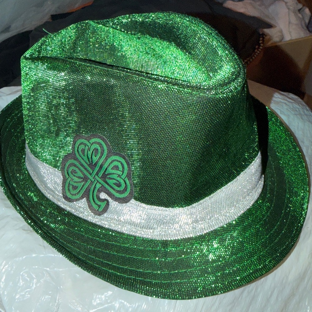 Leprechaun HAT shiny metallic green silver fedora march fun 4 leaf clover OS